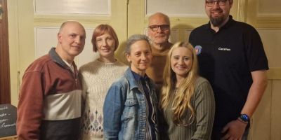 Vorstandschaft von links: Eduard Kreiling, Abtl. Badminton, Andrea Malter, Schriftführerin, Dana Rolle, Schatzmeisterin, Hans Höhn 1. Vorsitzender, Jacqueline Leucht 2. Vorsitzende, Carsten Krüger, Abtl. Bogenschießen